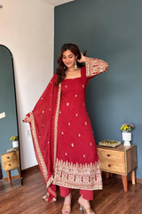 Designer Suit & Pent Set – Elegant Ethnic Wear ✨