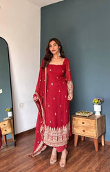  Designer Suit & Pent Set – Elegant Ethnic Wear ✨