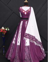 Captivating purple lehenga and choli ensemble white dupatta