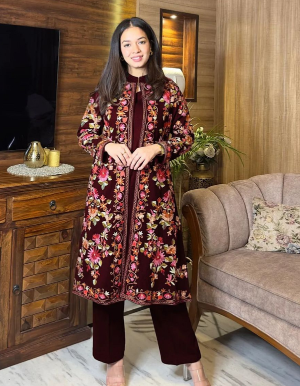 Exquisite embroidery elevates every stitch in this 3 pices suit ensemble,